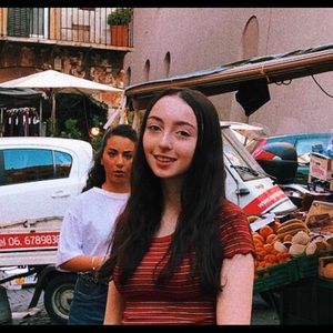 Meet your Posher, Isabel